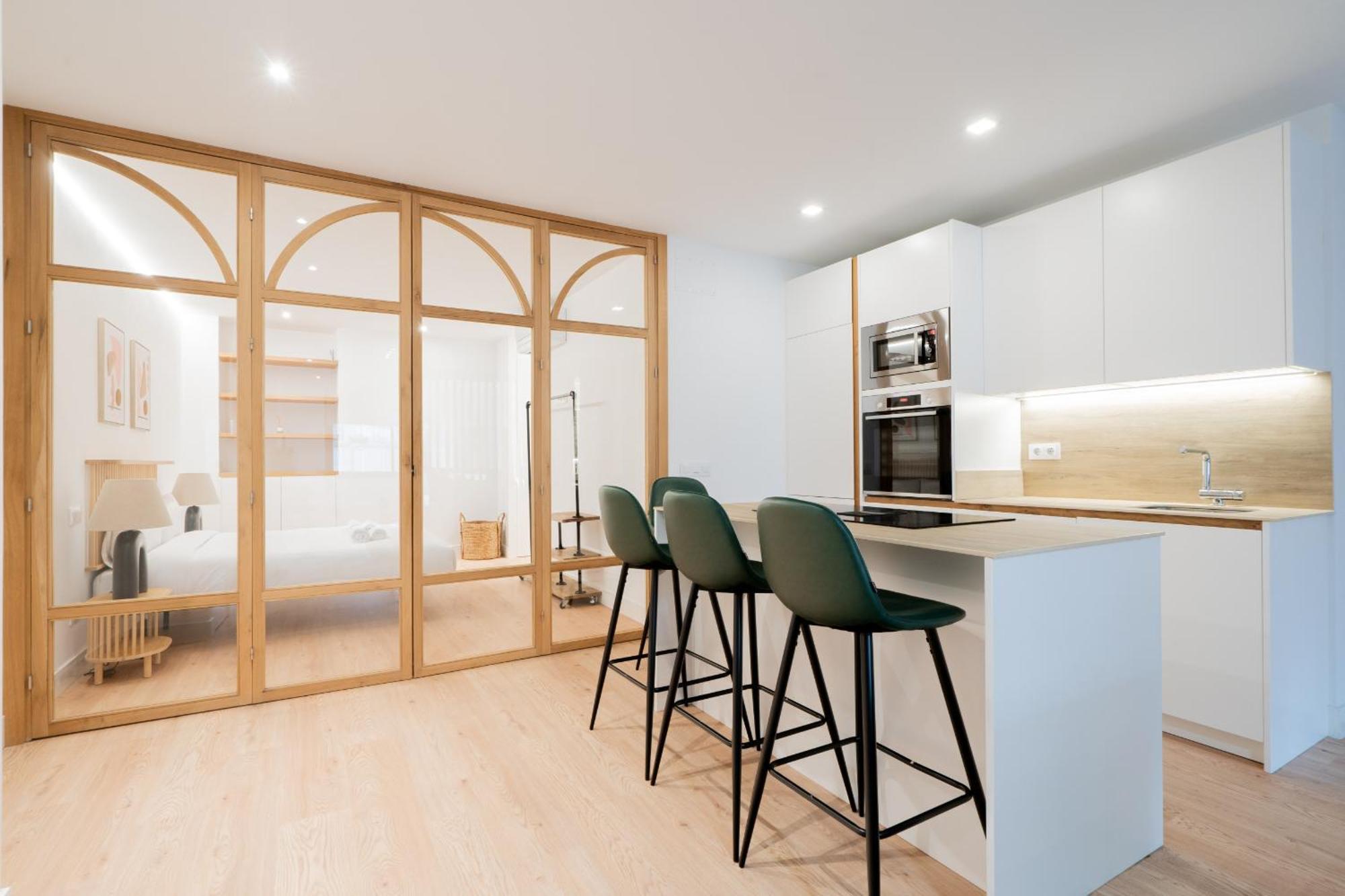 Apartamento Reformado Para 6 Personas En Plena Gran Via Alquiler Temporal Madrid Exterior photo